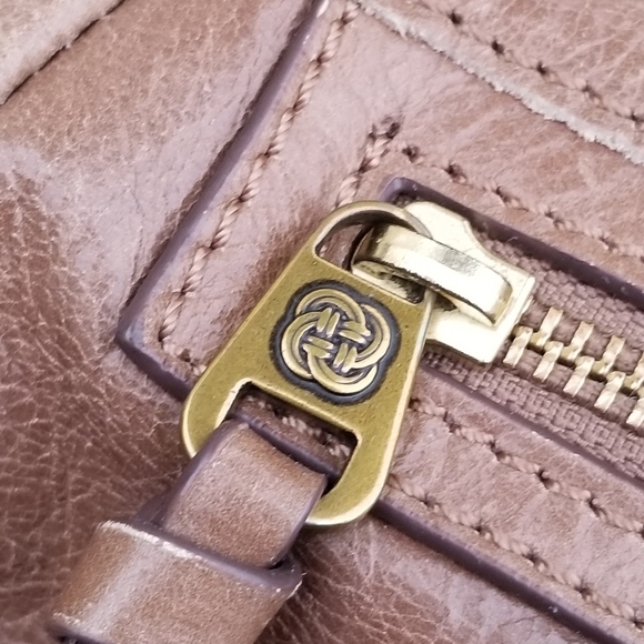 Elliott Lucca brown leather shoulder bag - Picture 3 of 11